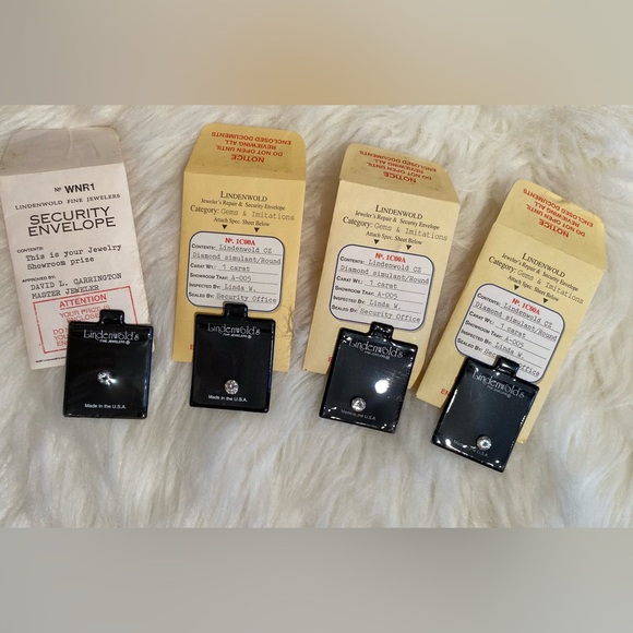 Lindenwold Simulated Diamonds and Genuine Gemstone Package - Picture 5 of 6